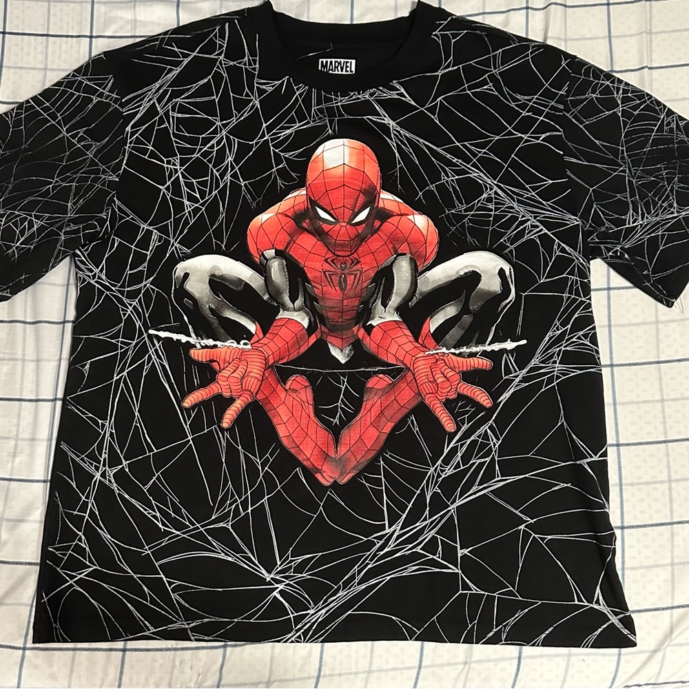 Marvel Spider-Man Black and Red Web Kids Tee